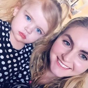 Meet your Posher, Candace